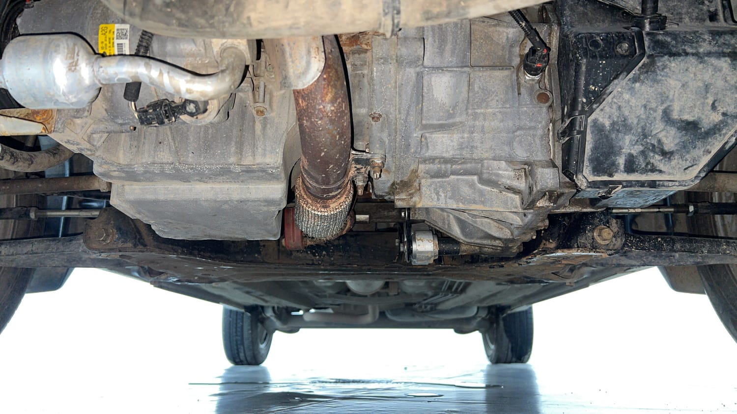 Used 2016 Ford EcoSport Titanium+ 1.0L EcoBoost Petrol Manual extra FRONT LEFT UNDERBODY VIEW