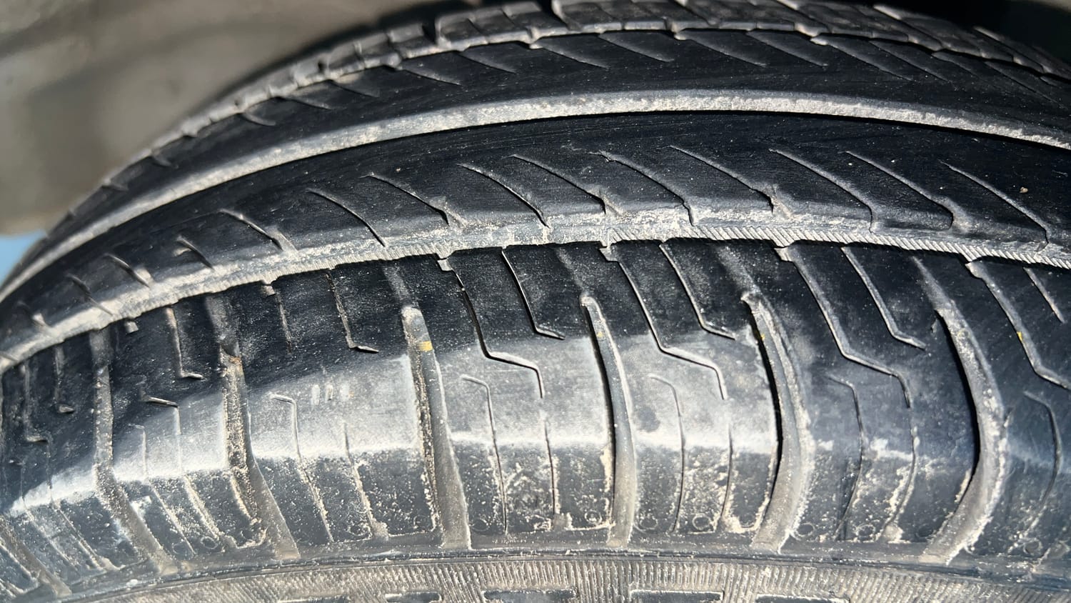 Used 2019 Maruti Suzuki Alto 800 LXi Petrol Manual tyres LEFT FRONT TYRE TREAD VIEW