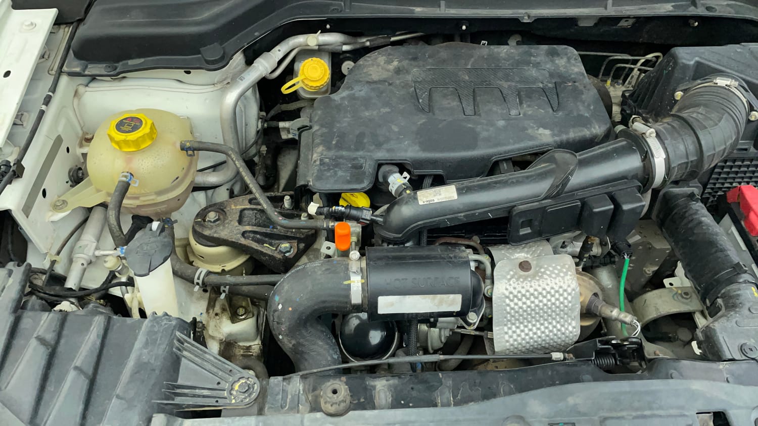 Used 2023 Mahindra XUV 300 W6 1.2 Petrol AMT Petrol Automatic engine ENGINE RIGHT SIDE VIEW
