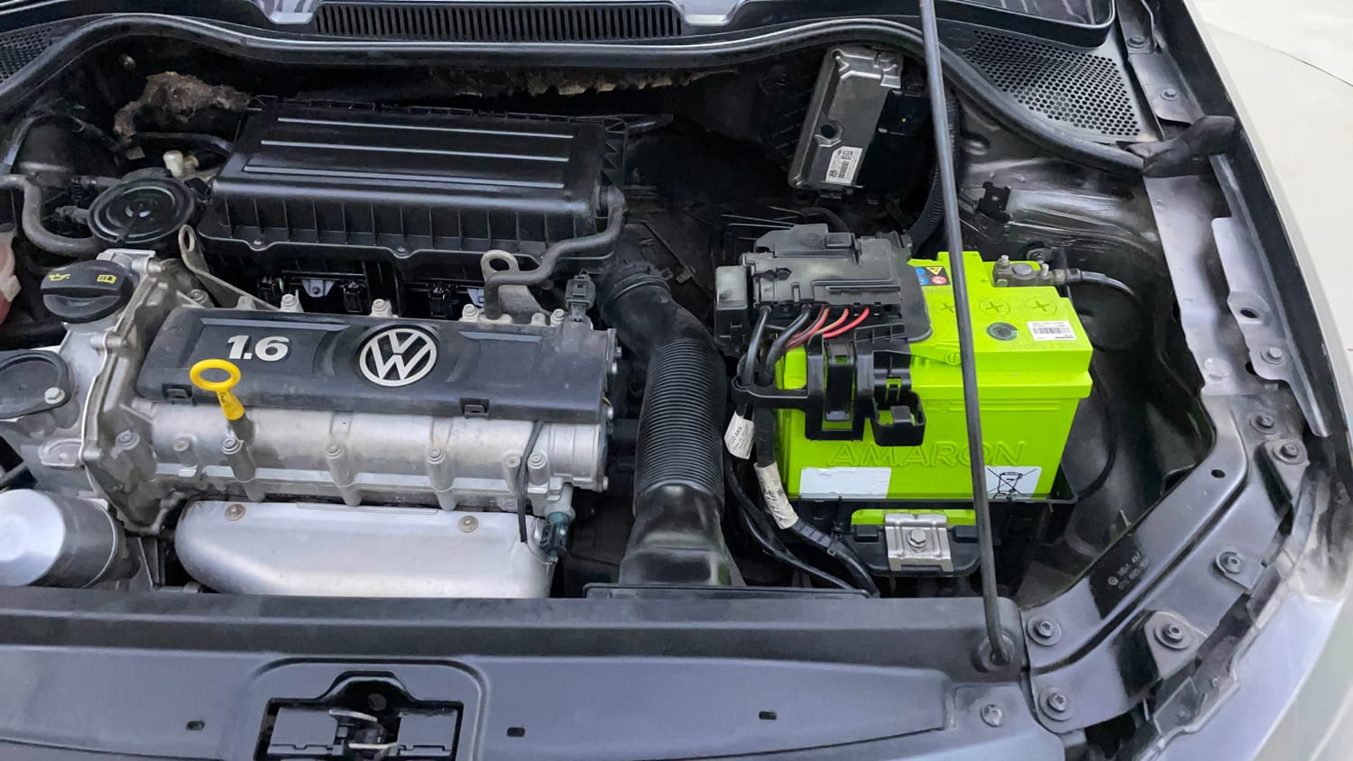Used 2014 Volkswagen Vento Highline Petrol Petrol Manual engine ENGINE LEFT SIDE VIEW