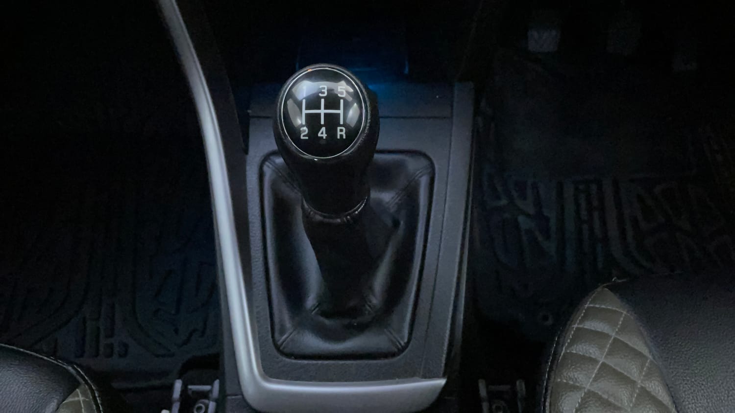Used 2023 Maruti Suzuki Brezza ZXi Plus Petrol Manual interior GEAR  KNOB VIEW