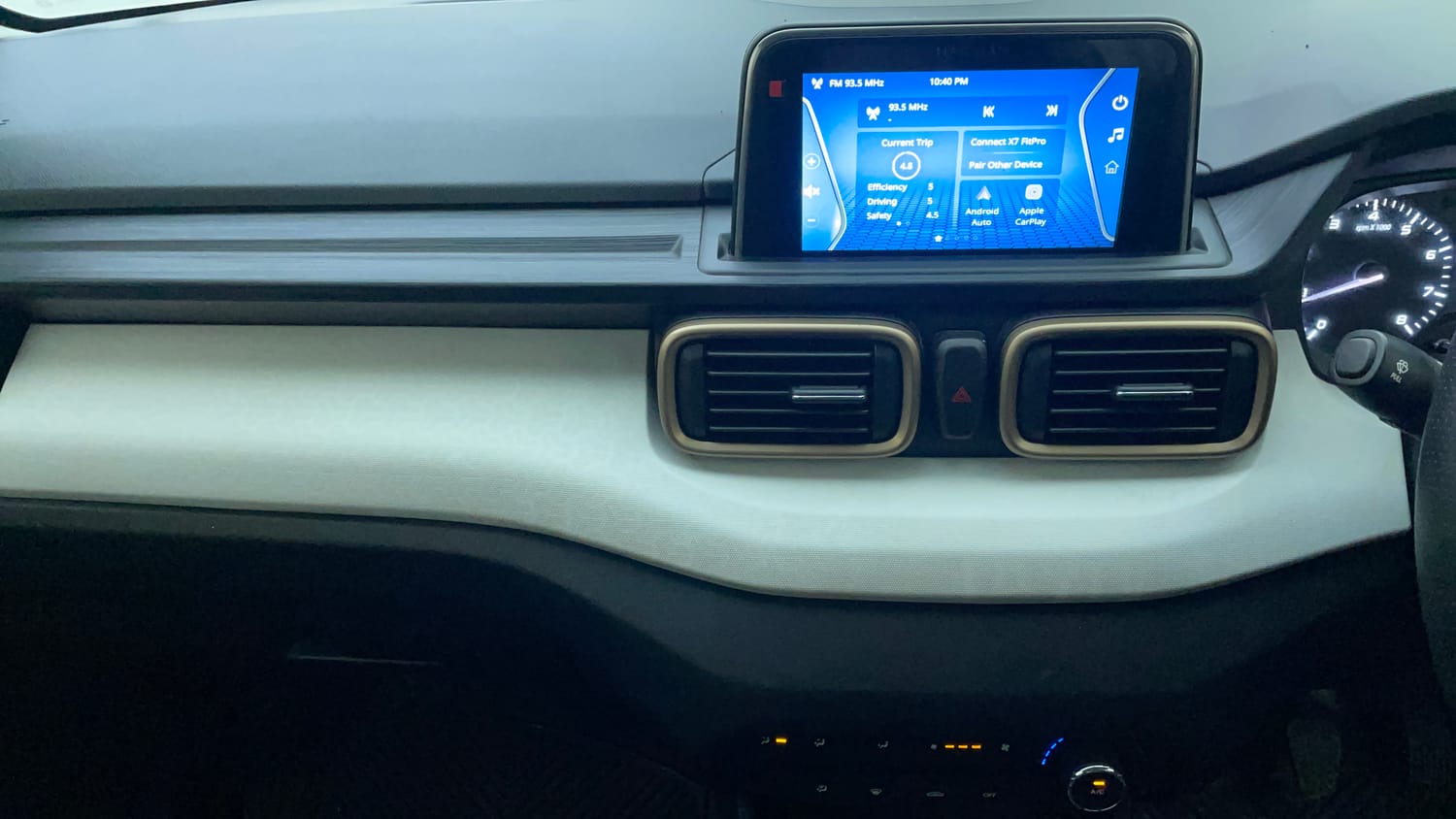 Used 2022 Tata Punch Accomplished MT Petrol Manual interior MUSIC SYSTEM & AC CONTROL VIEW