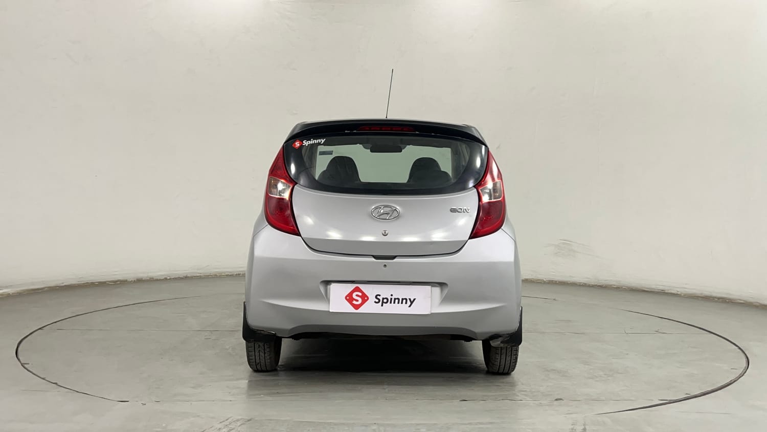 Used 2016 Hyundai Eon Magna Petrol Manual exterior BACK VIEW