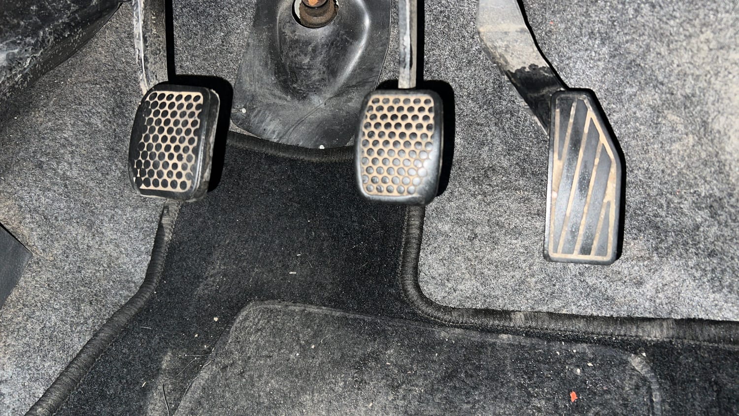 Used 2019 Maruti Suzuki Alto 800 LXi Petrol Manual interior PEDALS VIEW