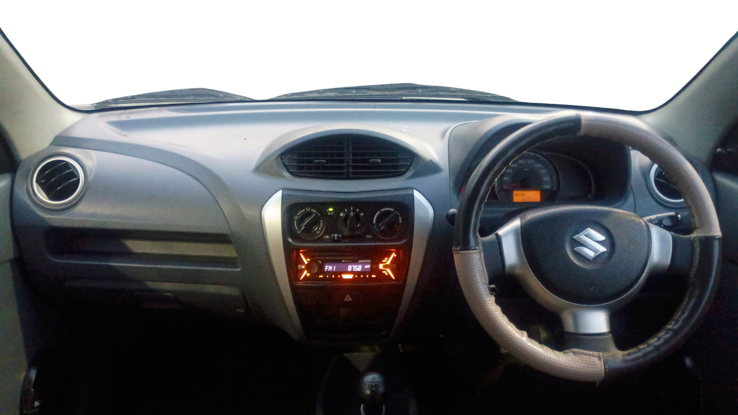 Used 2015 Maruti Suzuki Alto 800 Lxi Petrol Manual interior DASHBOARD VIEW