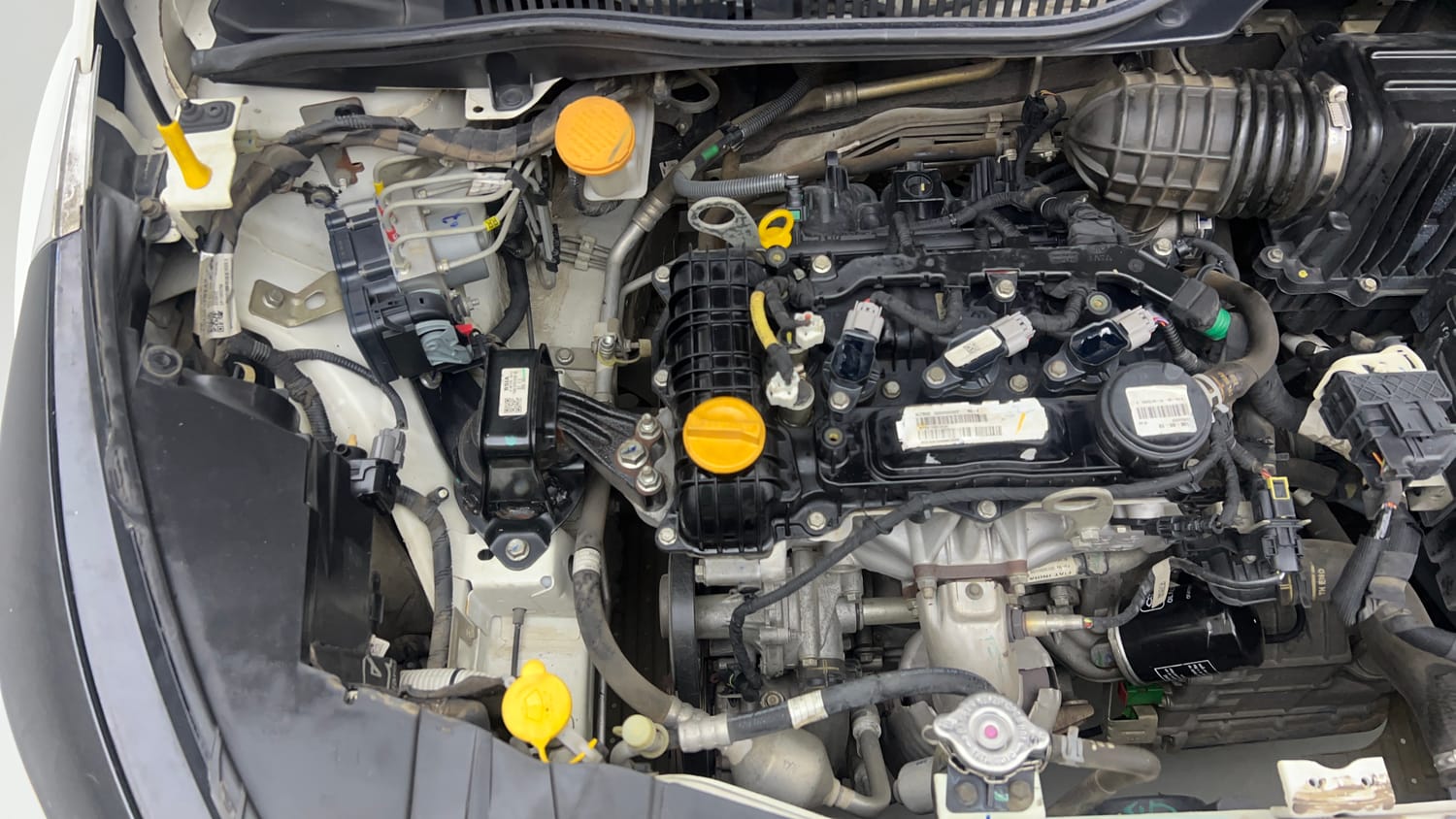 Used 2022 Tata Altroz XZA Petrol Petrol Automatic engine ENGINE RIGHT SIDE VIEW