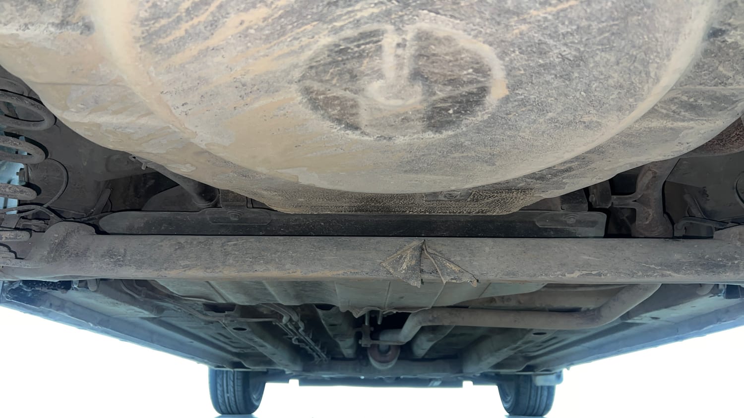 Used 2022 Tata Altroz XZA Petrol Petrol Automatic extra REAR UNDERBODY VIEW (TAKEN FROM REAR)