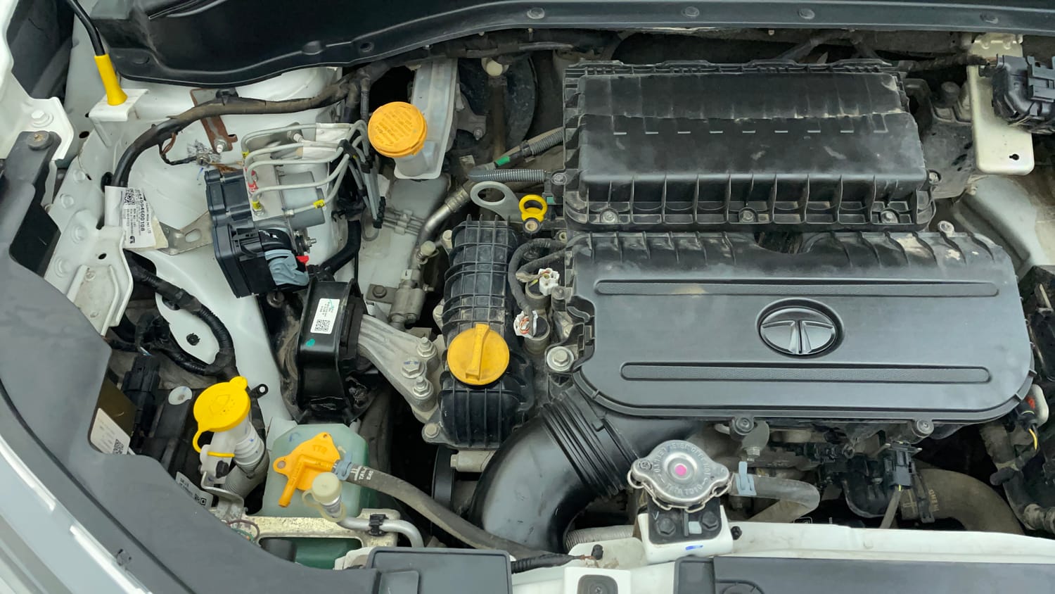 Used 2022 Tata Punch Accomplished MT Petrol Manual engine ENGINE RIGHT SIDE VIEW