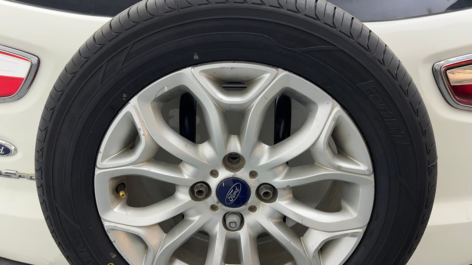 Used 2016 Ford EcoSport Titanium+ 1.0L EcoBoost Petrol Manual tyres SPARE TYRE VIEW