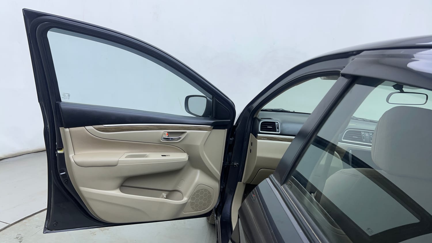 Used 2023 Maruti Suzuki Ciaz Zeta 1.5 Petrol Manual interior LEFT FRONT DOOR OPEN VIEW