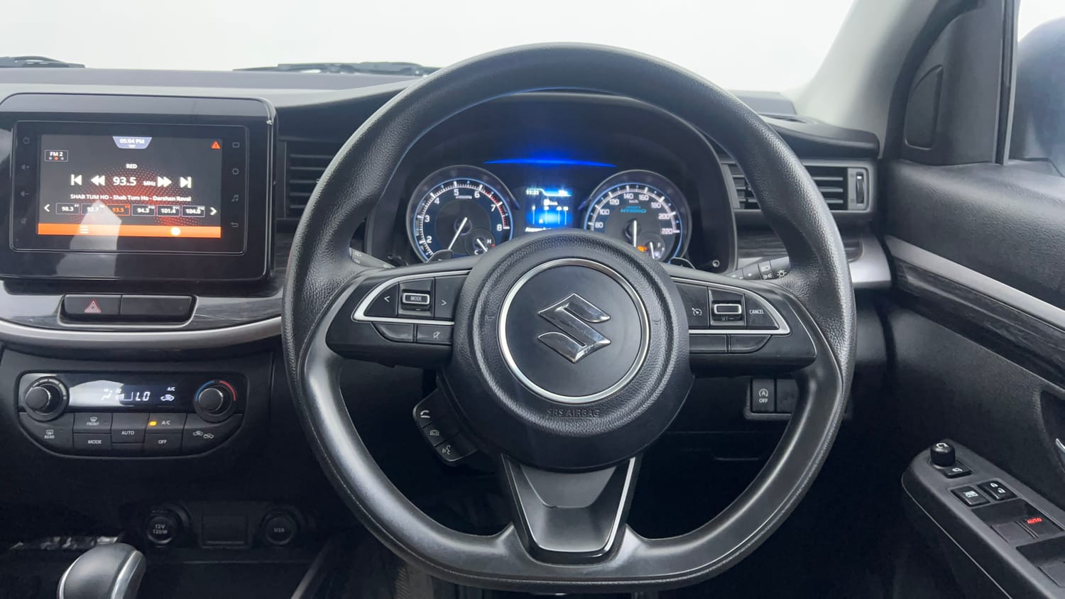 Used 2023 Maruti Suzuki XL6 Zeta AT Petrol Petrol Automatic interior STEERING VIEW