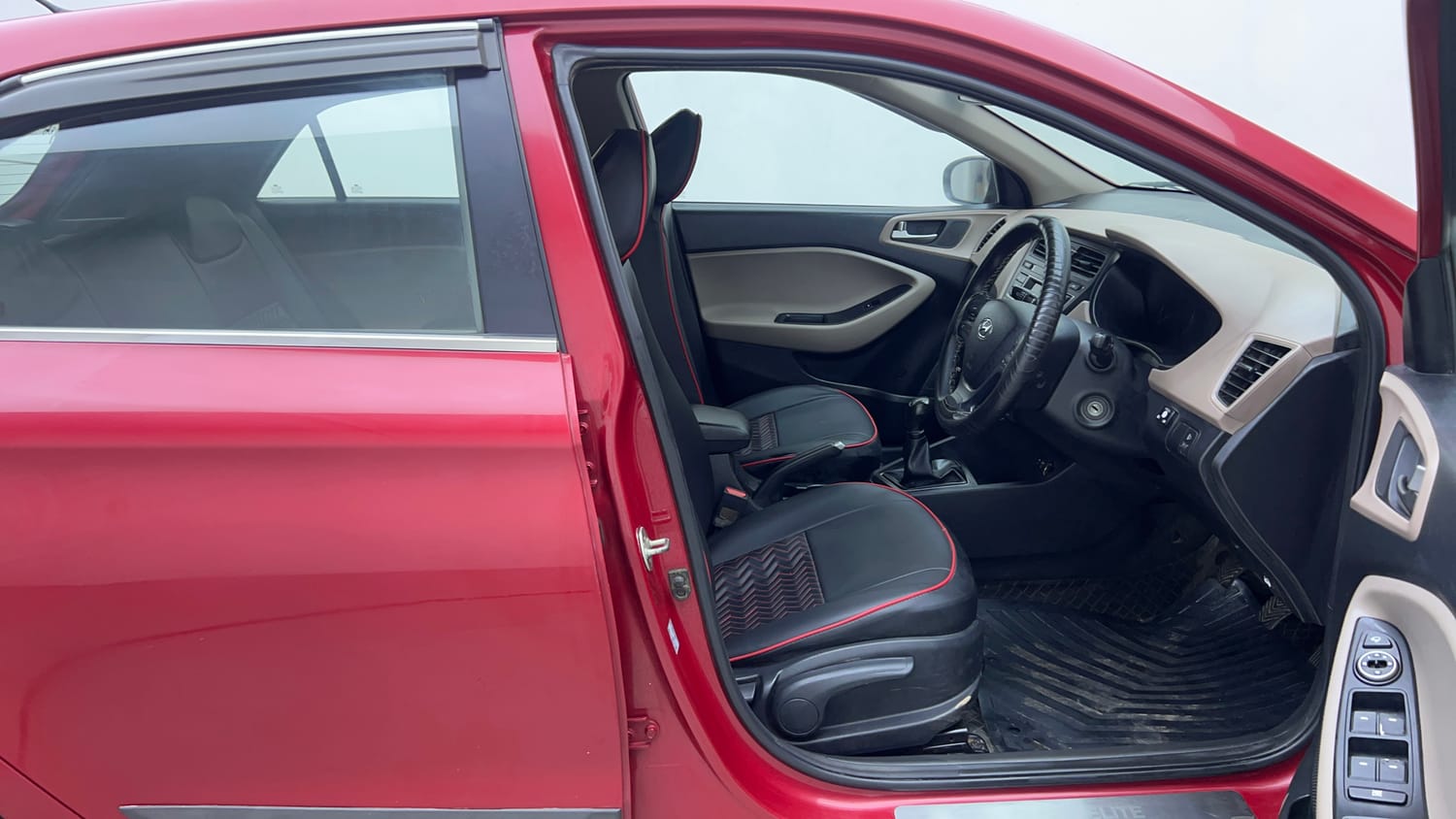 Used 2017 Hyundai Elite i20 Sportz 1.2 CNG (Outside fitted) Cng Manual interior RIGHT SIDE FRONT DOOR CABIN VIEW