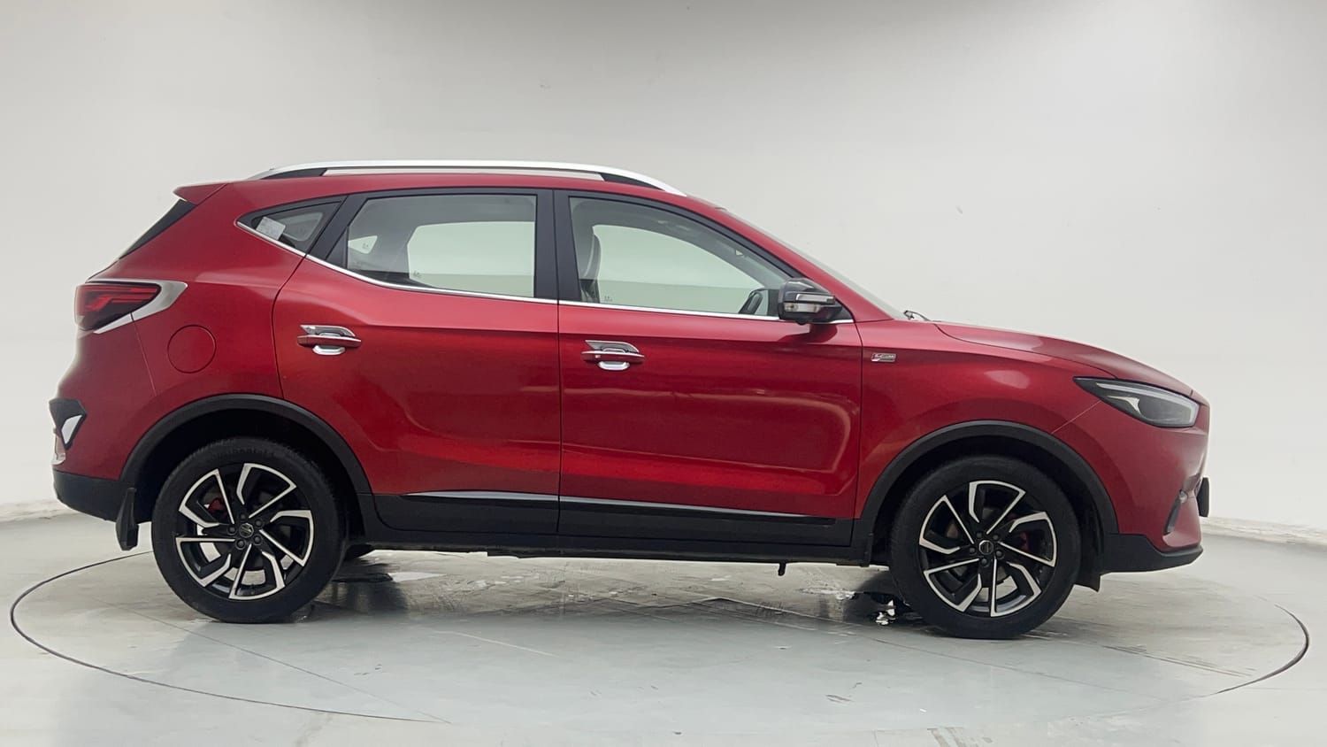 Used 2022 MG Motors Astor Savvy 1.3 Turbo AT S Red Petrol Automatic exterior RIGHT SIDE VIEW