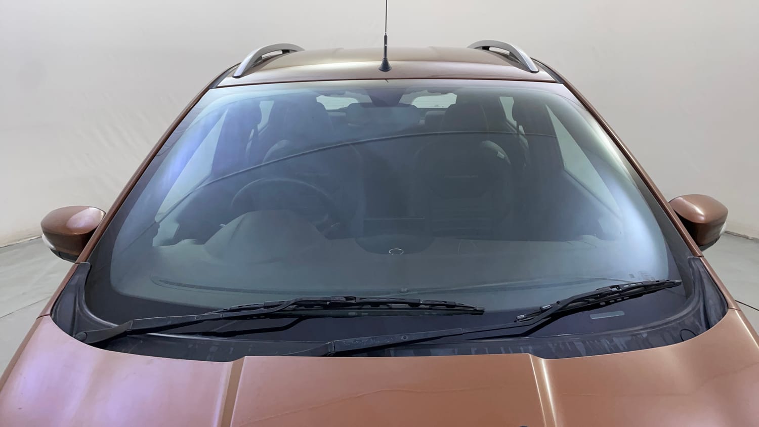 Used 2019 Ford Freestyle Titanium 1.2 Ti-VCT Petrol Manual exterior FRONT WINDSHIELD VIEW