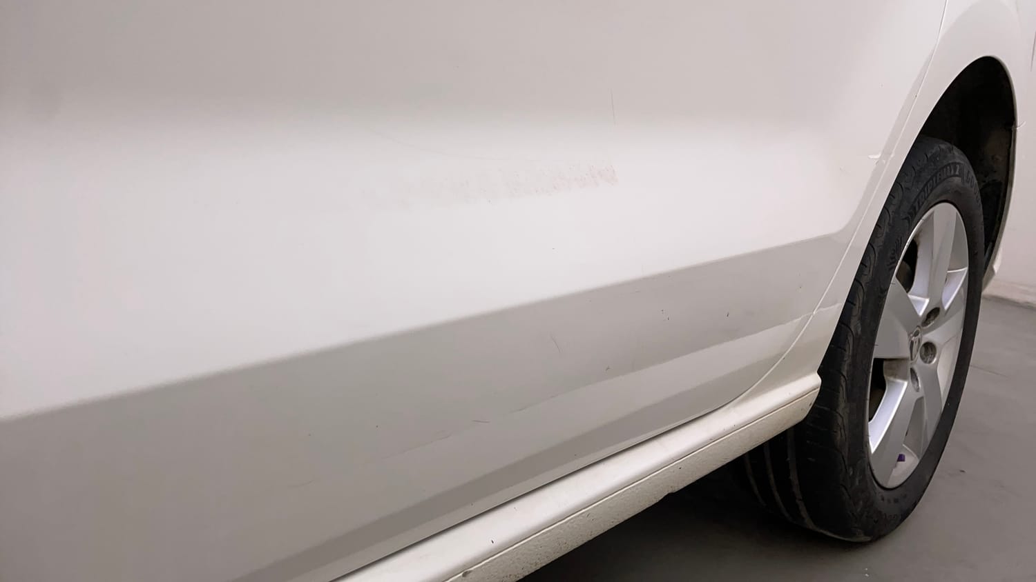 Used 2019 Skoda Rapid Ambition 1.6 MPI AT Petrol Automatic dents MINOR SCRATCH