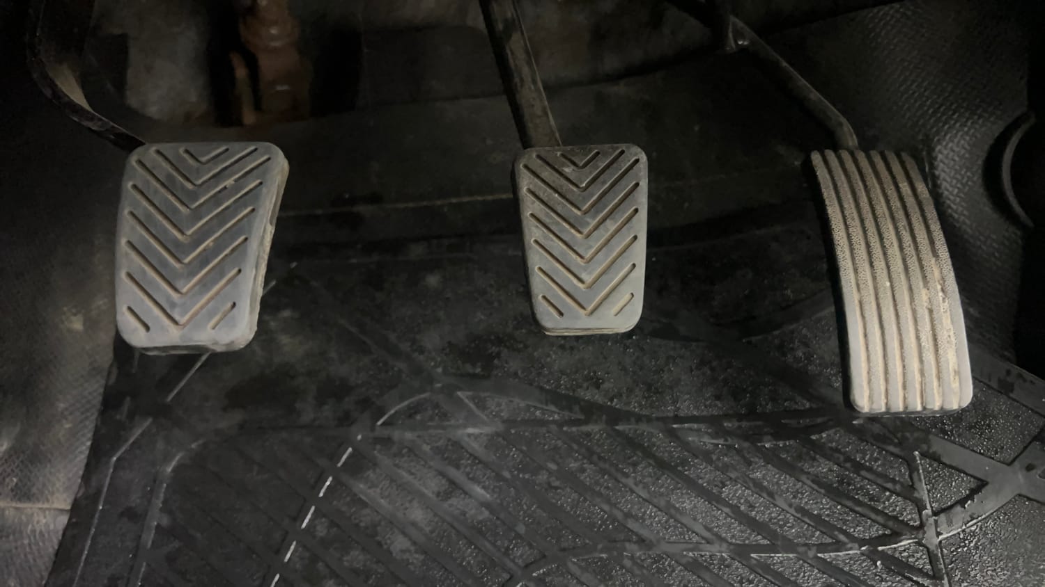 Used 2016 Hyundai Eon Magna Petrol Manual interior PEDALS VIEW