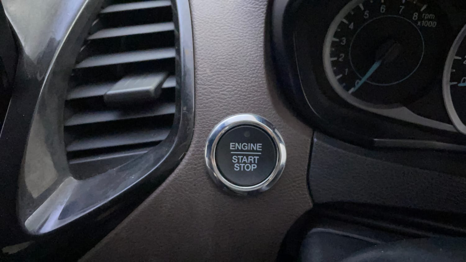 Used 2019 Ford Freestyle Titanium 1.2 Ti-VCT Petrol Manual top_features Keyless start