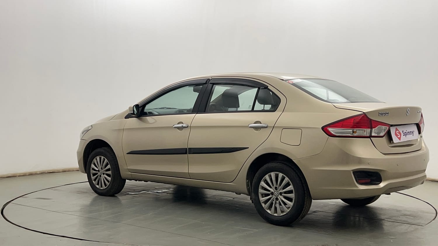 Used 2016 Maruti Suzuki Ciaz ZXi  AT Petrol Automatic exterior LEFT REAR CORNER VIEW