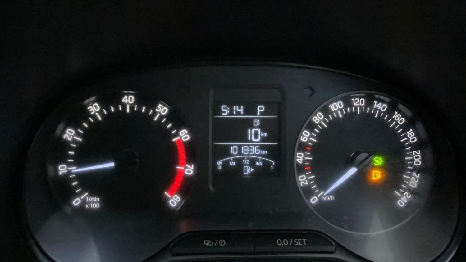 Used 2019 Skoda Rapid Ambition 1.6 MPI AT Petrol Automatic interior CLUSTERMETER VIEW