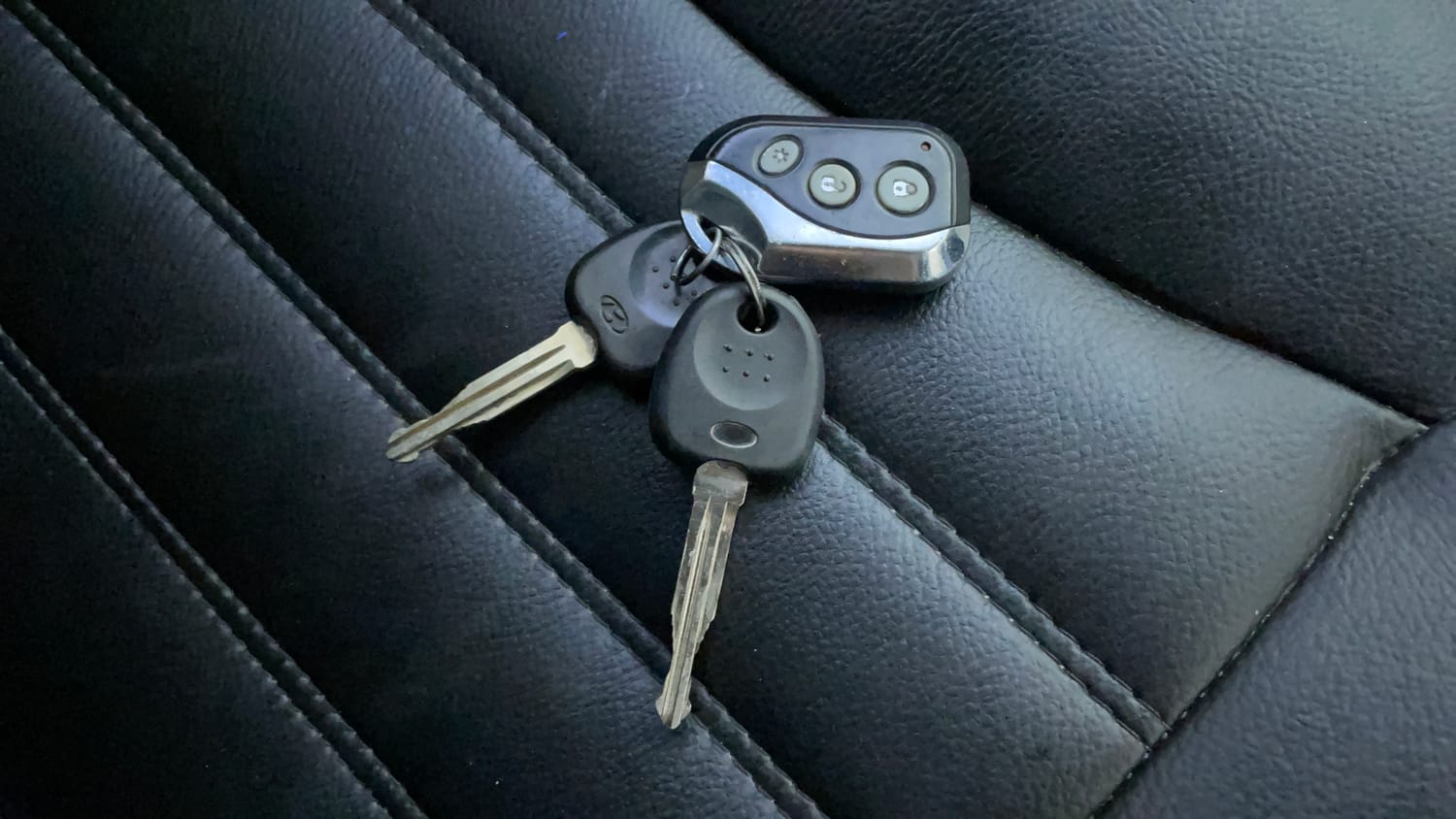 Used 2012 Hyundai Eon Era Petrol Manual extra CAR KEY VIEW