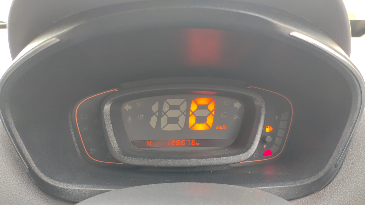 Used 2017 Renault Kwid 1.0 RXT AMT Opt Petrol Automatic interior CLUSTERMETER VIEW