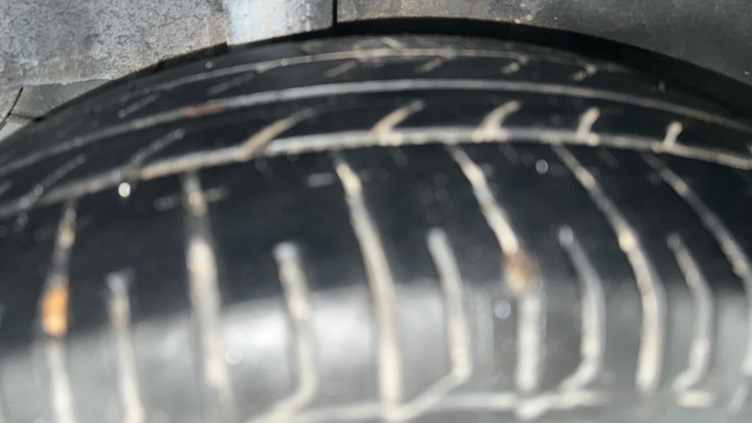 Used 2015 Honda Mobilio S Petrol Petrol Manual tyres RIGHT REAR TYRE TREAD VIEW
