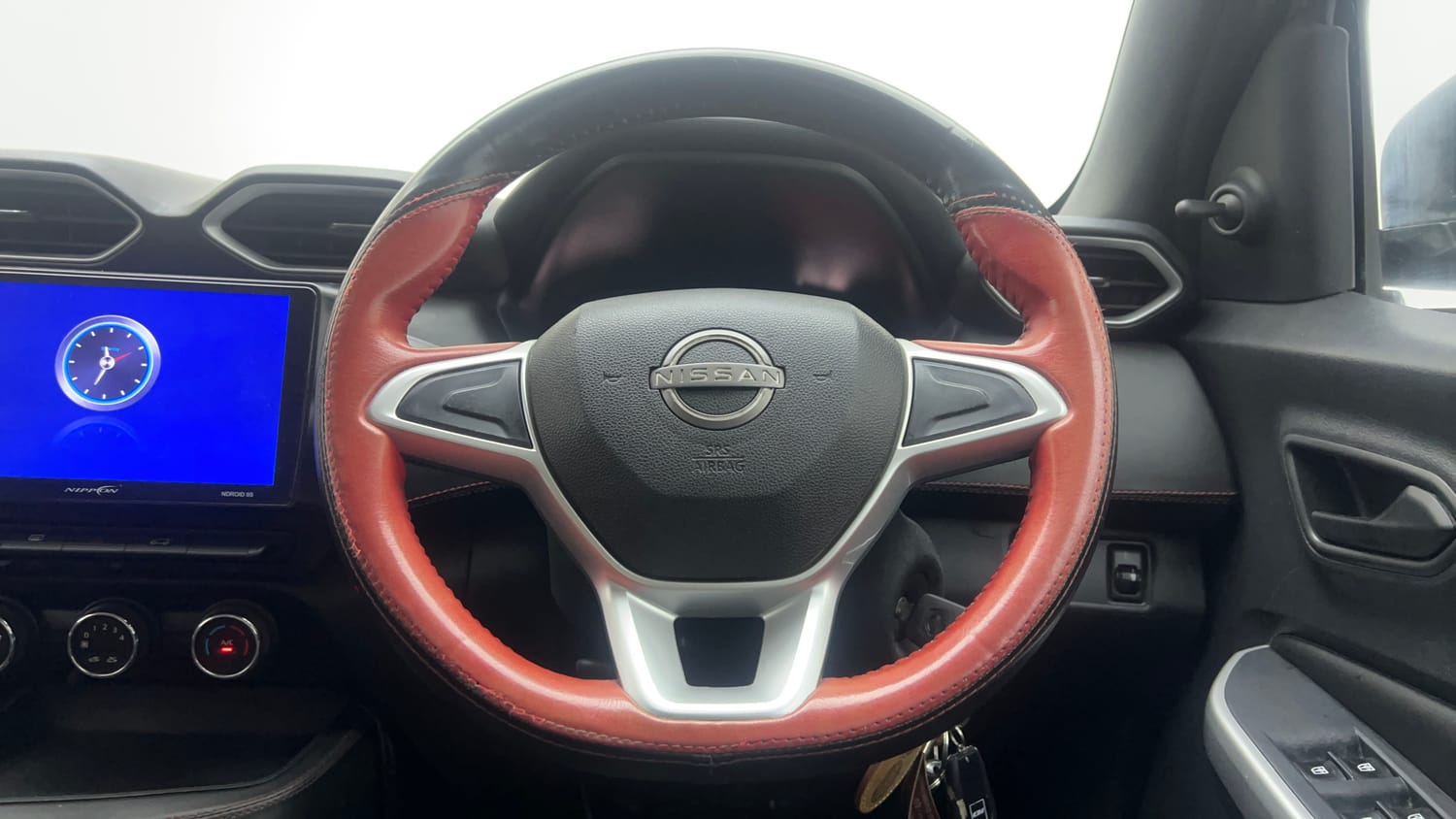 Used 2021 Nissan Magnite XE Petrol Manual interior STEERING VIEW