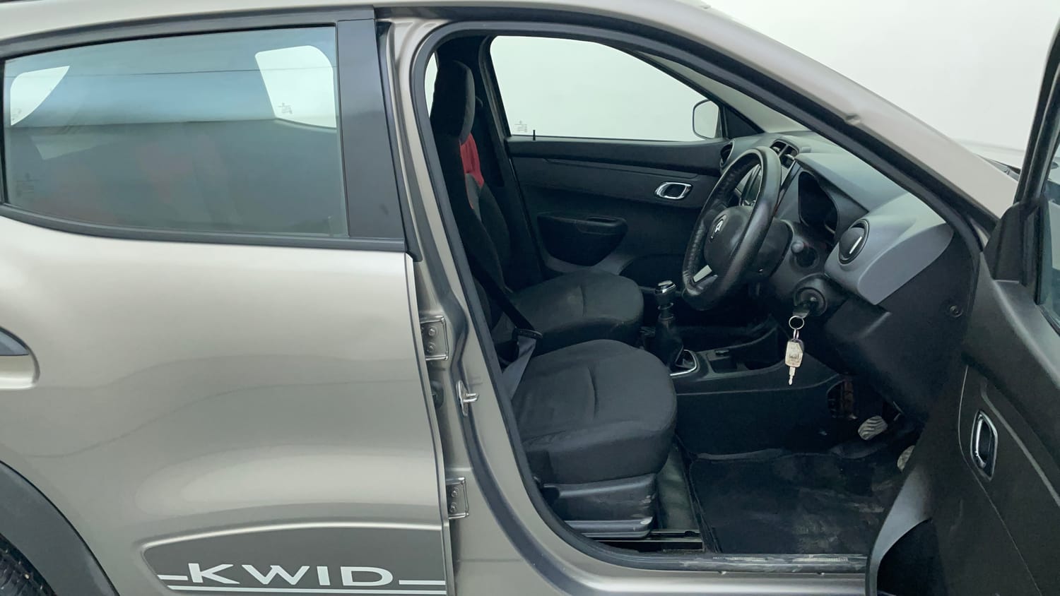Used 2019 Renault Kwid RXT (O) 1.0 SCE Edition Petrol Manual interior RIGHT SIDE FRONT DOOR CABIN VIEW