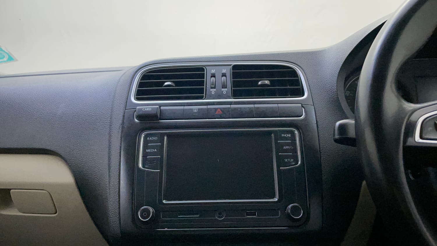 Used 2019 Skoda Rapid Ambition 1.6 MPI AT Petrol Automatic top_features Integrated (in-dash) music system