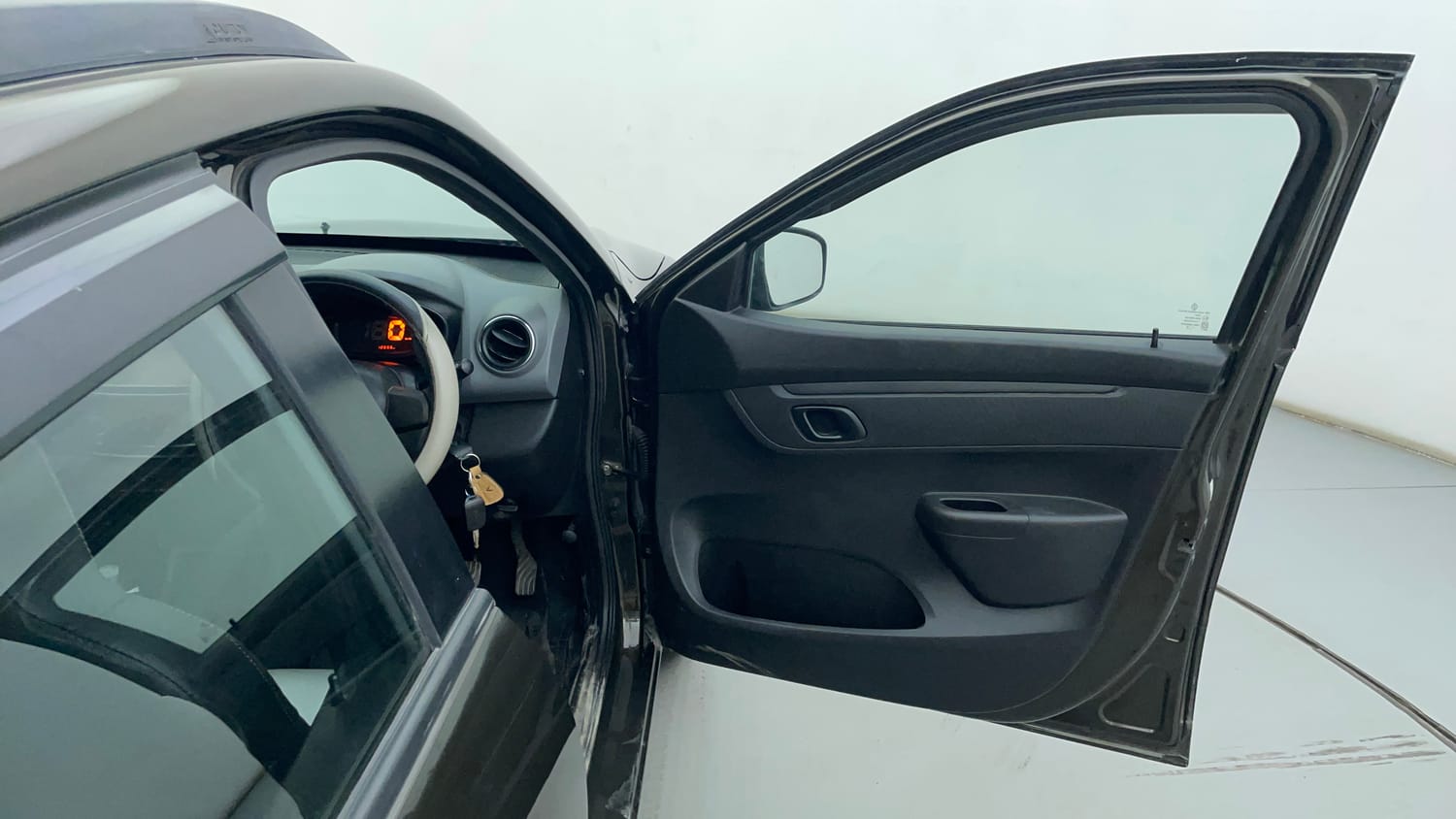 Used 2018 Renault Kwid RXT Petrol Manual interior RIGHT FRONT DOOR OPEN VIEW