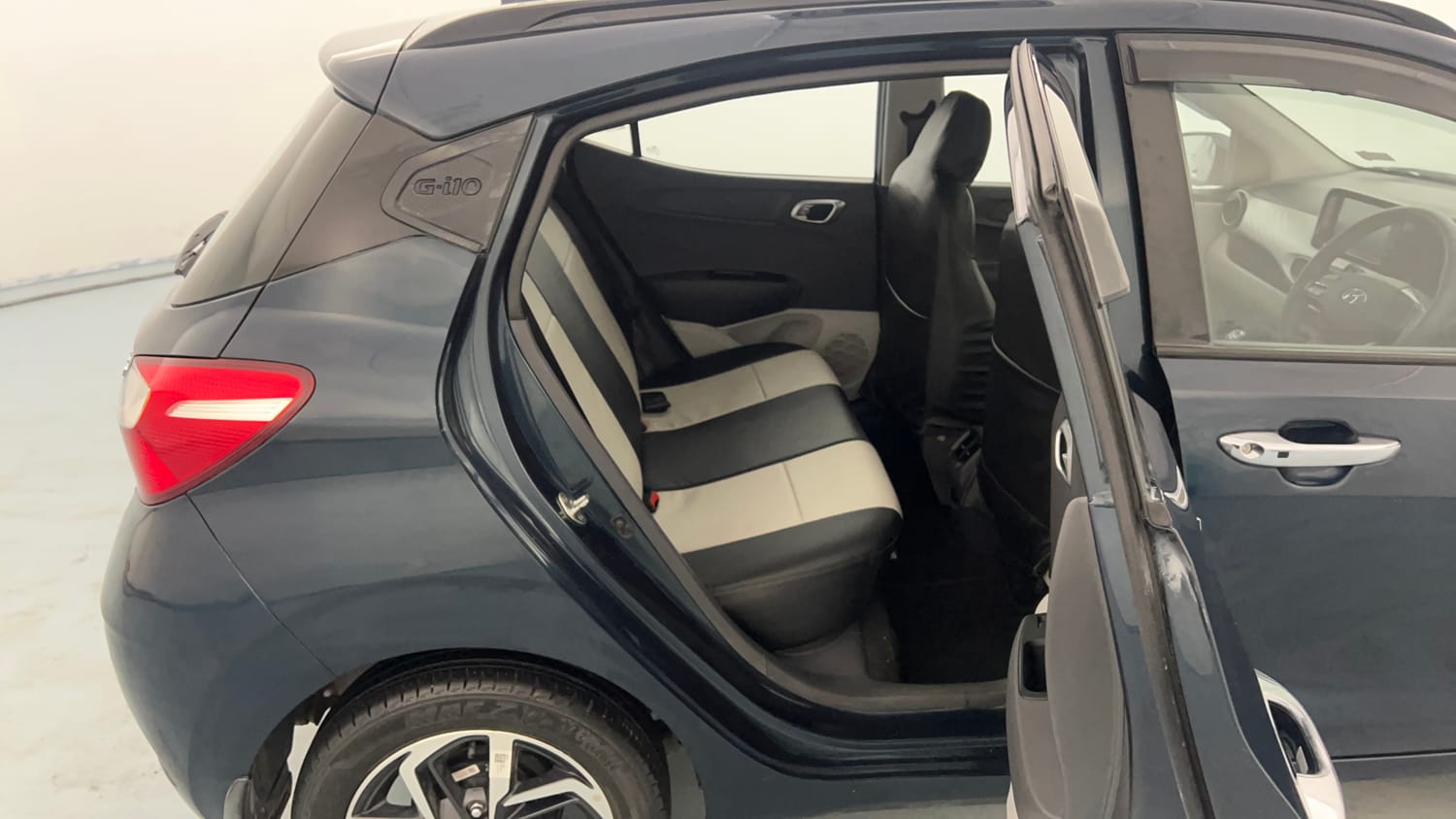 Used 2022 Hyundai Grand i10 Nios Asta 1.2 Kappa VTVT Petrol Manual interior RIGHT SIDE REAR DOOR CABIN VIEW