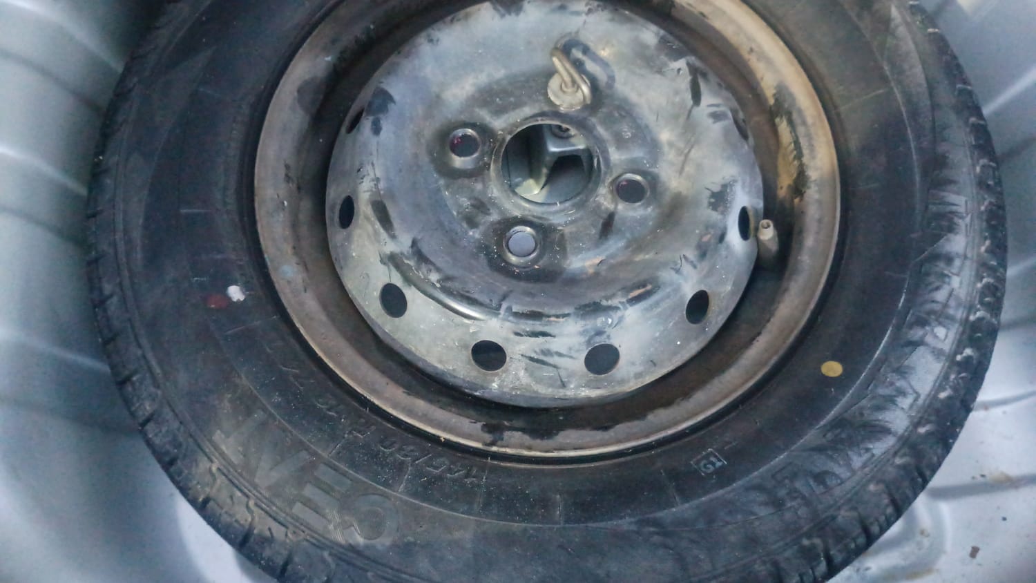 Used 2015 Maruti Suzuki Alto 800 Lxi Petrol Manual tyres SPARE TYRE VIEW
