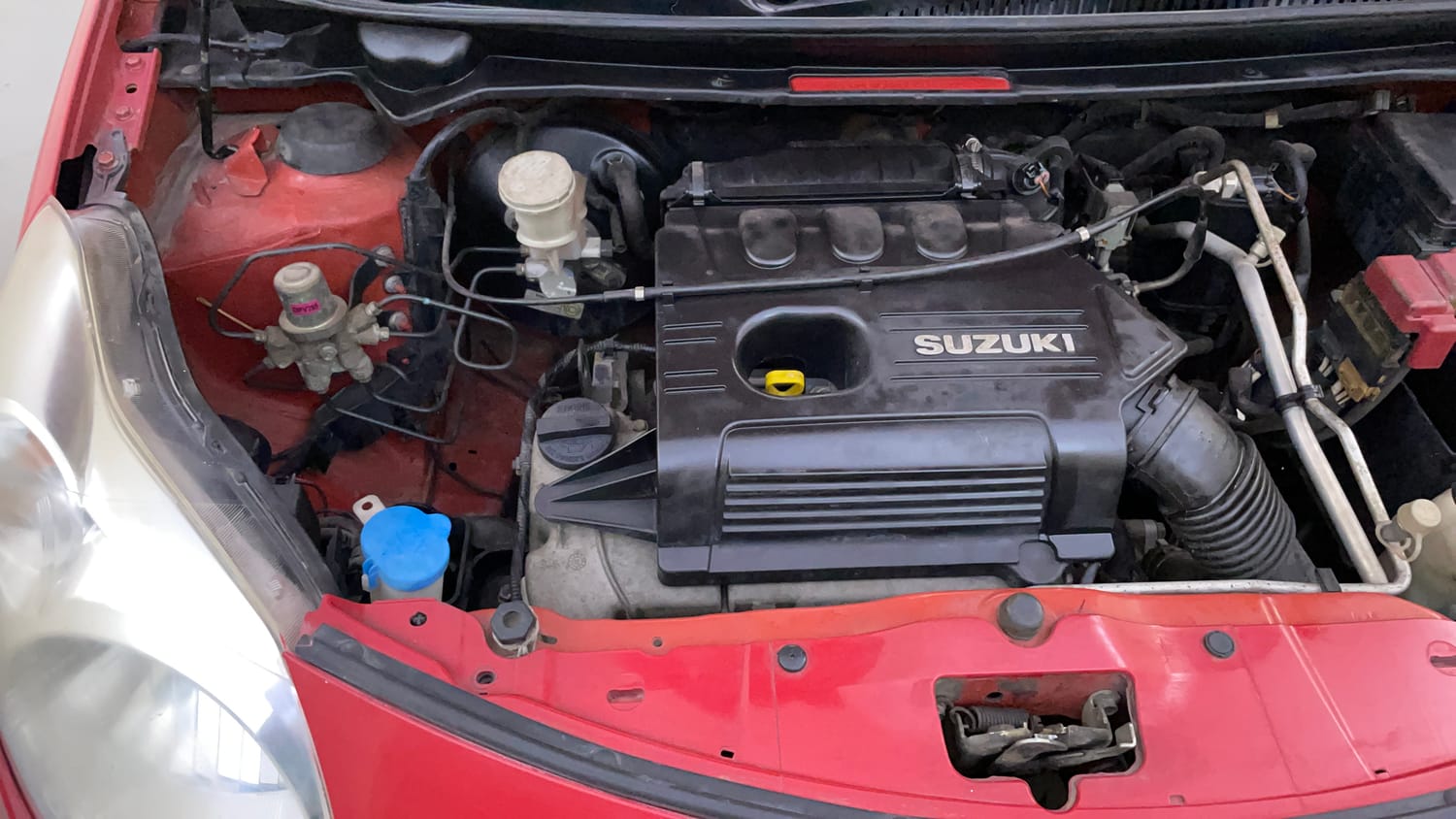 Used 2013 Maruti Suzuki A-Star Vxi Petrol Manual engine ENGINE RIGHT SIDE VIEW