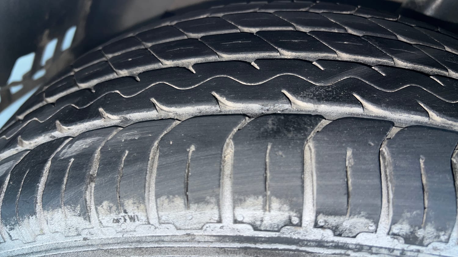 Used 2016 Ford EcoSport Titanium+ 1.0L EcoBoost Petrol Manual tyres LEFT FRONT TYRE TREAD VIEW
