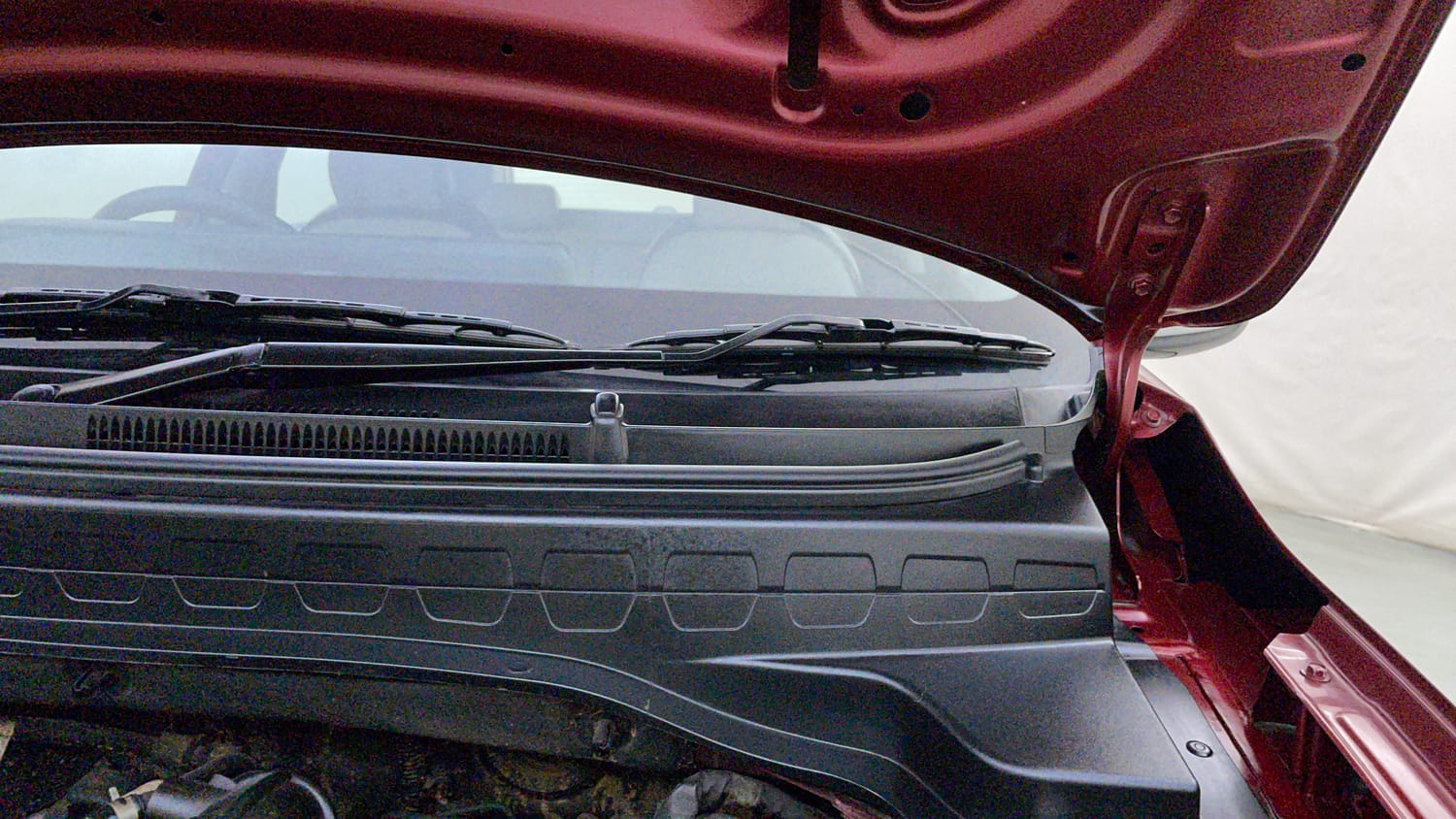 Used 2023 Kia Sonet HTX 1.0 DCT Petrol Automatic engine ENGINE LEFT SIDE HINGE & APRON VIEW