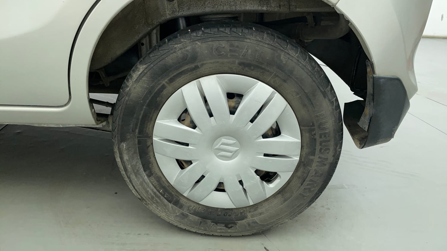 Used 2019 Maruti Suzuki Alto 800 LXi Petrol Manual tyres LEFT REAR TYRE RIM VIEW