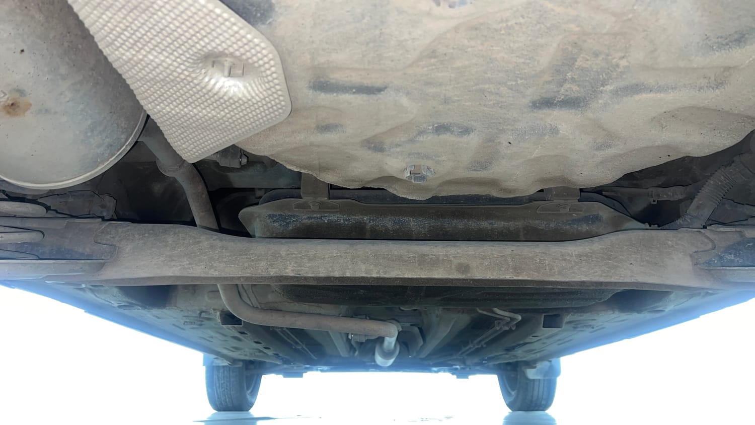 Used 2021 Nissan Magnite XE Petrol Manual extra REAR UNDERBODY VIEW (TAKEN FROM REAR)
