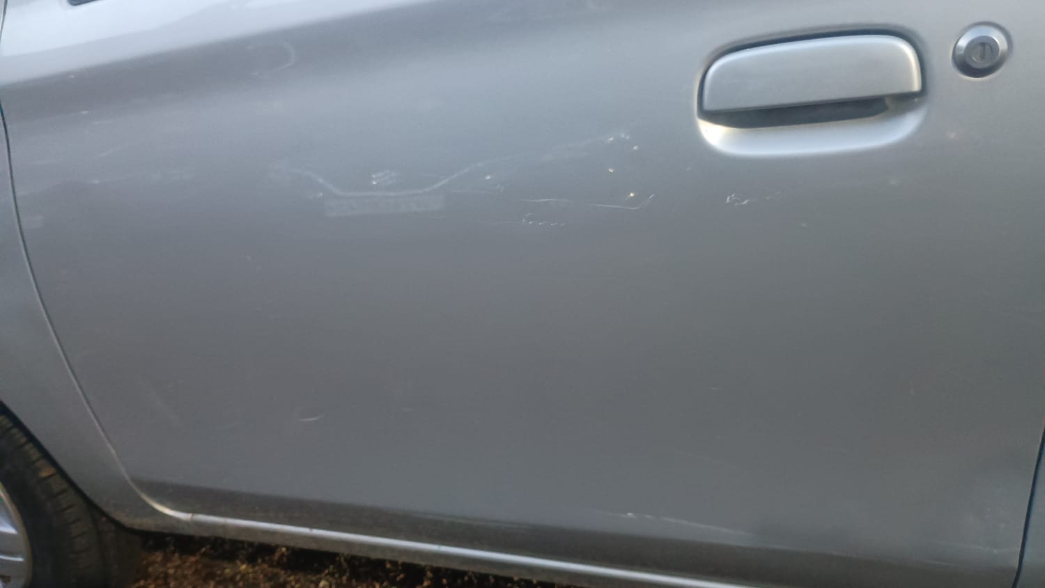 Used 2015 Maruti Suzuki Alto 800 Lxi Petrol Manual dents MINOR DENT