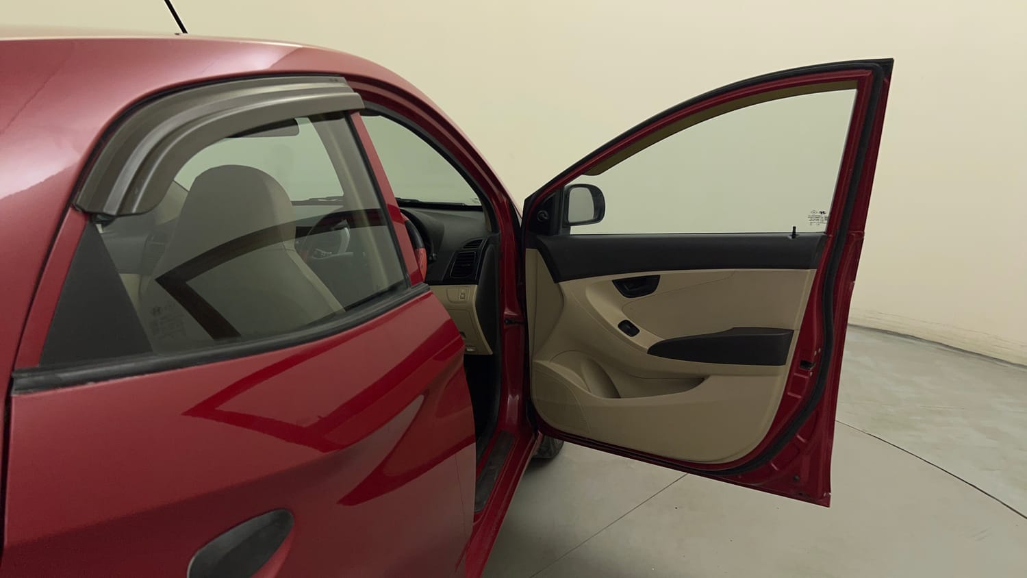 Used 2015 Hyundai Eon Magna + Petrol Manual interior RIGHT FRONT DOOR OPEN VIEW