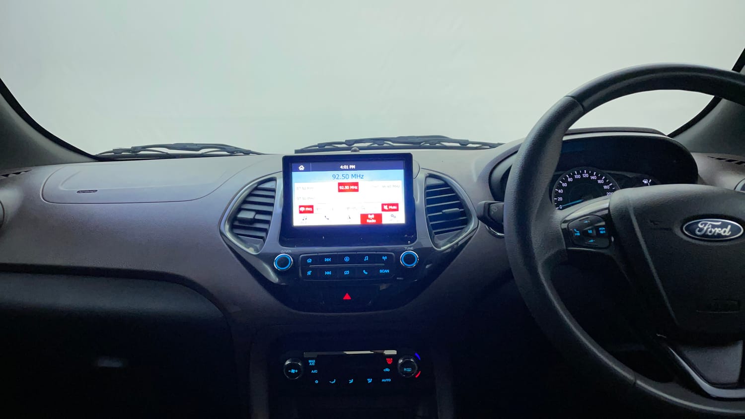 Used 2019 Ford Freestyle Titanium 1.2 Ti-VCT Petrol Manual interior MUSIC SYSTEM & AC CONTROL VIEW