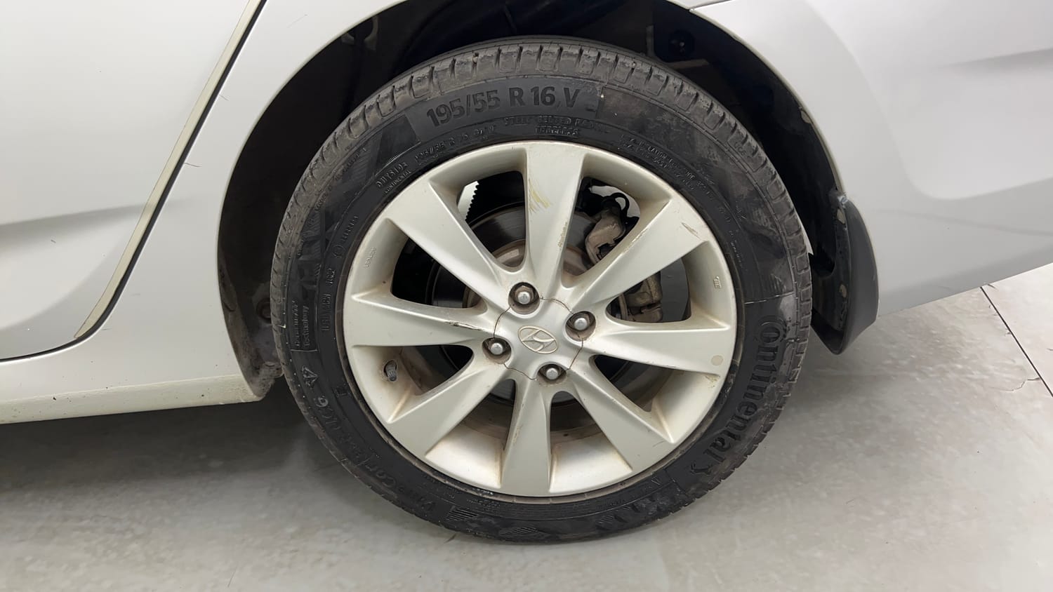 Used 2012 Hyundai Verna Fluidic 1.6 VTVT SX Petrol Manual tyres LEFT REAR TYRE RIM VIEW