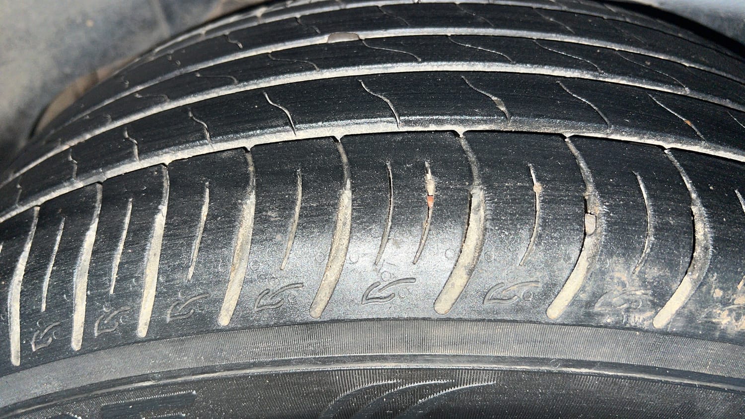 Used 2019 Kia Seltos GTX Plus 1.4 Petrol Manual tyres RIGHT REAR TYRE TREAD VIEW