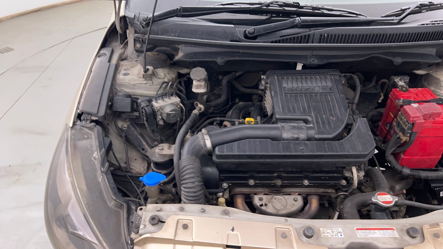 Used 2016 Maruti Suzuki Ciaz ZXi  AT Petrol Automatic engine ENGINE RIGHT SIDE VIEW