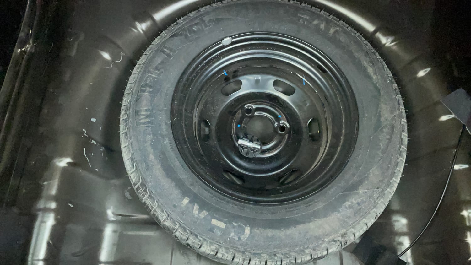 Used 2018 Renault Kwid RXT Petrol Manual tyres SPARE TYRE VIEW