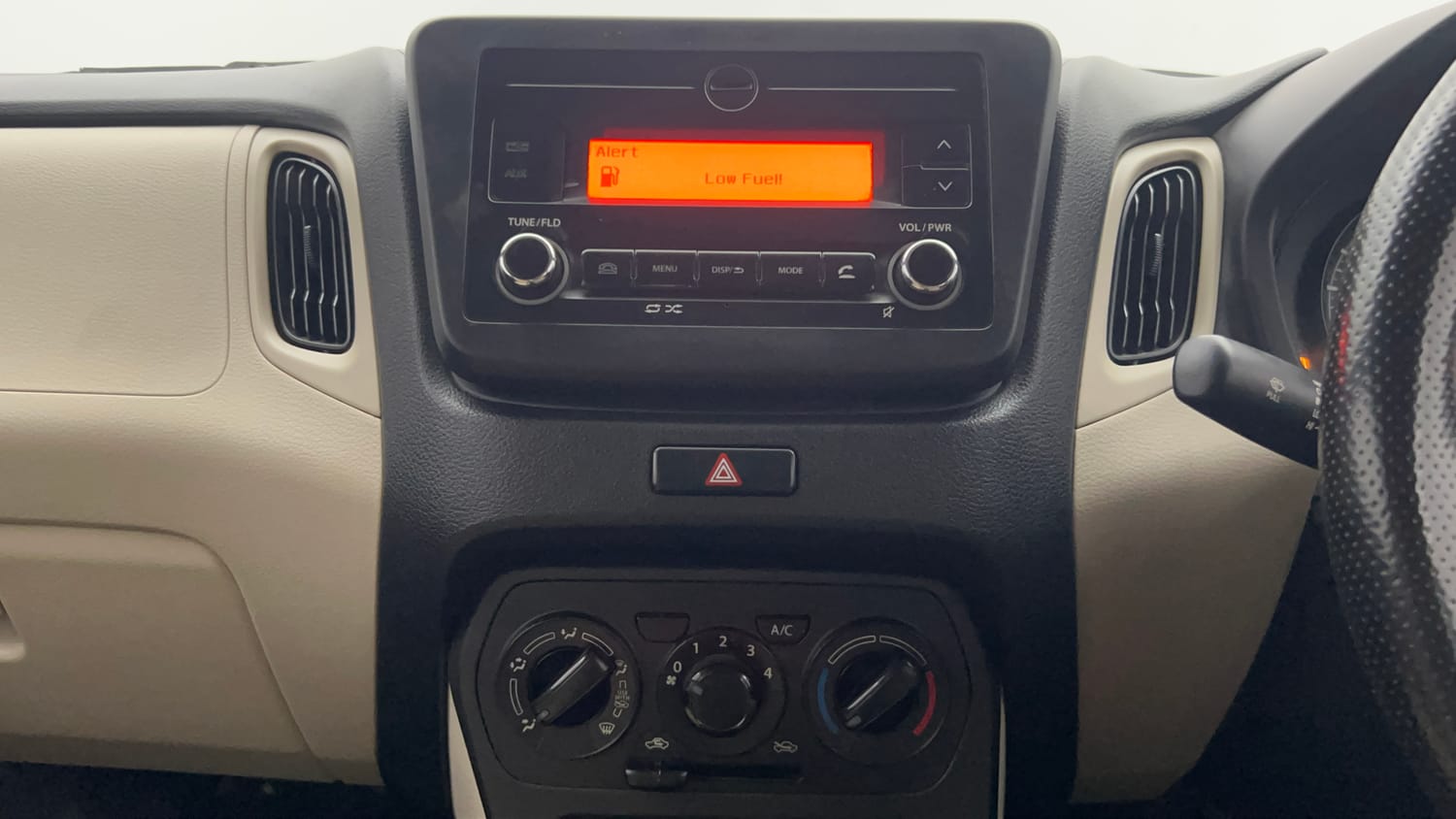 Used 2019 Maruti Suzuki Wagon R VXi 1.2 AMT Petrol Automatic top_features Integrated (in-dash) music system