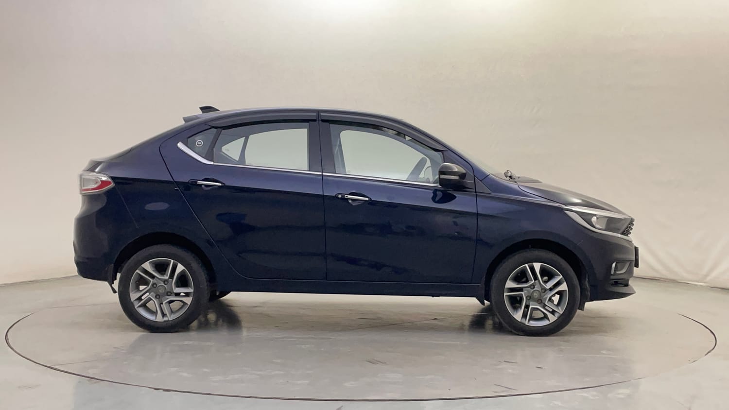Used 2023 Tata Tigor XZ Plus Petrol Manual exterior RIGHT SIDE VIEW