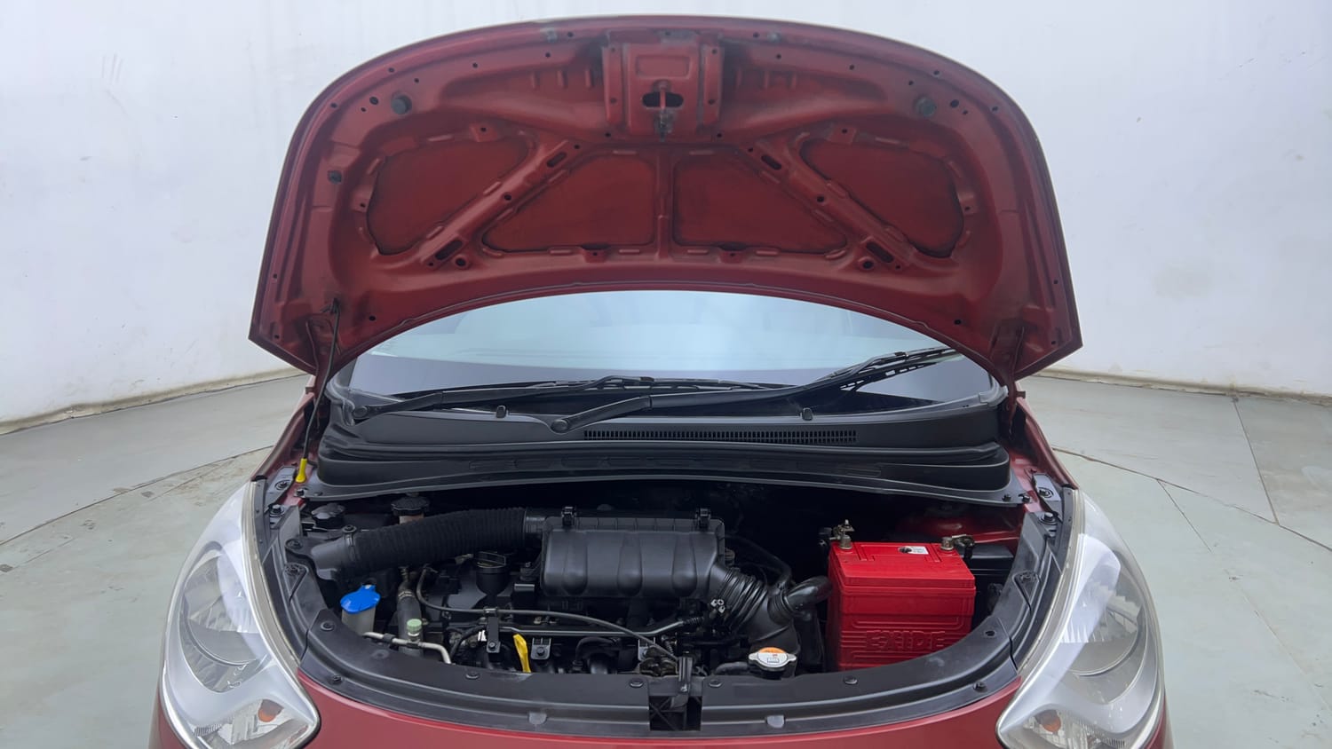 Used 2012 Hyundai i10 Sportz 1.2 Kappa2 Petrol Manual engine ENGINE & BONNET OPEN FRONT VIEW