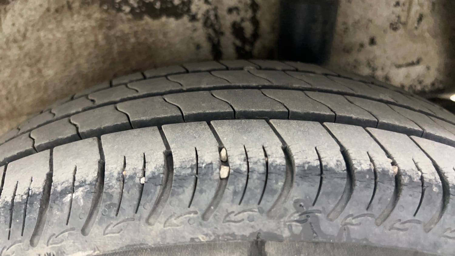 Used 2024 Maruti Suzuki Wagon R VXI 1.0 AGS Petrol Automatic tyres LEFT REAR TYRE TREAD VIEW