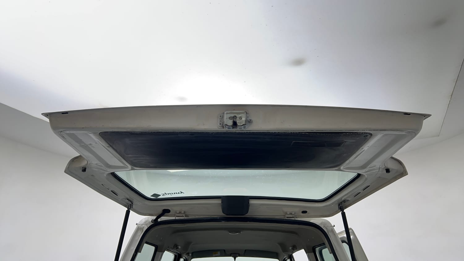 Used 2022 Maruti Suzuki Eeco 5 STR AC (O) Petrol Manual interior DICKY DOOR OPEN VIEW