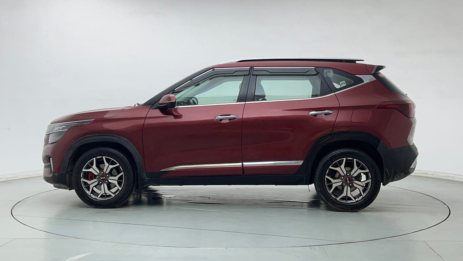 Used 2019 Kia Seltos GTX Plus 1.4 Petrol Manual exterior LEFT SIDE VIEW